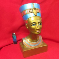 Egyiptomi Nefertiti,Nofertiti Királyné Mellszobor.Jelzett. 27 cm.