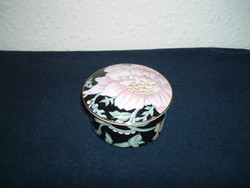 A beautiful-japanese-decorative-garden-pleasures-bloomingdales collection jewelry box-vintage piece