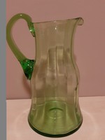 Csiszolt zöld üveg kancsó