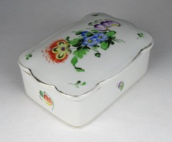 1G835 flower patterned Herend porcelain bonbonier