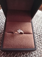 Arany gyémántos szoliter gyűrű, modern