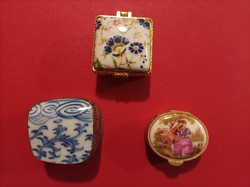 Három darab mini porcelán ékszertartó