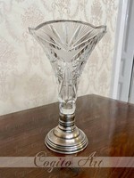 Ezüst talpú kristály váza 25 cm magas