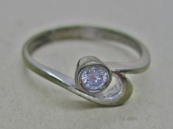 Szépséges pici köves ezüst gyűrű
