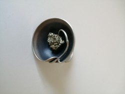 Ezüst kézműves  gyűrű pirittel