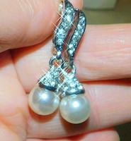 Shell pearl pearl crystal vintage earrings
