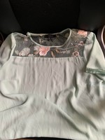Pale green embroidered blouse 46