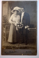 Antik keményhátú esküvői fotó  Hartmann   Bécs     10,7x16,5cm