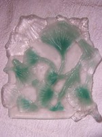 Üvegkép - színes "roggyasztott" üveg: Floreális Ginkgo biloba kompozíció 18 x 17 cm  Jelzés nélkül.