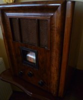 Antique Lorenz Rex 34 radio operating renovated in 1933