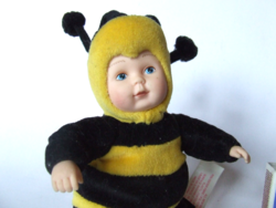 Nagyon aranyos, jelzett Anne Geddes méhecske vagy dongó baba rátalálási állapotban