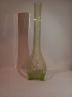 Nagyon régi uránüveg váza