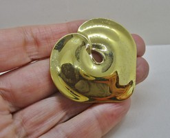 Szép régi nagyobb art deco csigaház bross aranyozott