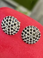 Gyönyörű ezüst fülbevaló pár fekete cirkónia kövekkel