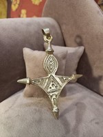 Silver pendant with south cross
