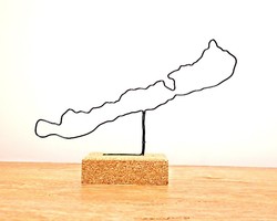 Balaton-shaped decoration made of wire with a cork base - outline of Lake Balaton - a modern home decoration object