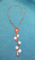Red enamel flower necklace (109)