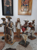 Folk handicraft pulp sculpture - village workers