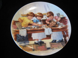 Bradex  ünnepi dísztányér / limitált ,számú  /  21,6  cm  , Gyerekek a konyhában   szignós 1986.