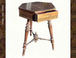 Delightful little old German table with pigeon souls