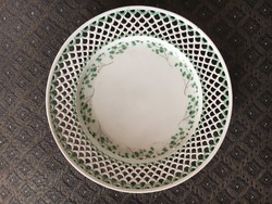 Altwien porcelan with vine leaf and pierced edges