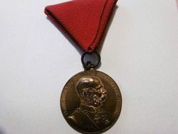 Franz Joseph of War award with bronze jubilee matching modern brooch t-1-2