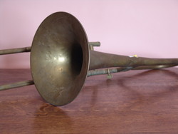 Régi trombita vagy fúvós hangszer