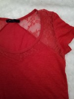 Red lace t-shirt s