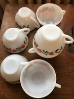 Retro-pirex floral tea cups. 7 pcs .Injury-free condition./Arcopal france / 11 cm in diameter