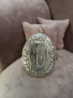 Silver photo holder pendant