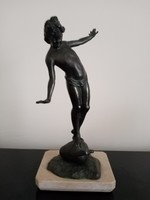 Szecessziós bronz fiú, puttós szobor