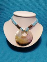 Mother of pearl necklaces (173)