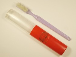 Retro toothbrush in its own box - colgate deluxe - from 1970-1980