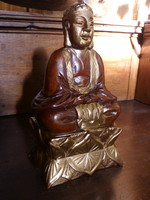 Buddha  fa szobor.