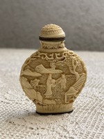 Wonderful Chinese meticulously carved opium, snuff holder.
