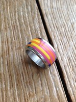 SWATCH márkájú színes műanyag díszítésű acél gyűrű