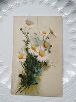 Antik texturált felületű virágos képeslap, százszorszép csokor 1910-es évek