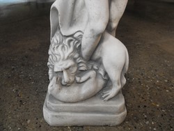 Görög  Isten szobor Szecessziós Kastély kerti Fagyálló  Műkő  oroszlán kutya vadász at