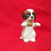 Porcelain figurine of the rescue dog of Hátóháza Bernáthegy.