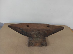Antique heavy iron anvil 52 kg 5029