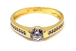 Köves arany szoliter gyűrű (ZAL-Au106003)