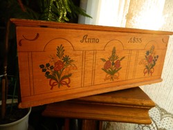 Anno 1833 -ból : antik fa ceruza vagy irattartó népi virágmintás fadoboz doboz