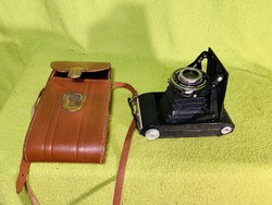 Antique adot camera in original leather case with vario lens