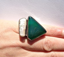 Gyöngyház és zöld köves berakásos 925-ös ezüst gyűrű