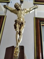 Krisztus szobor faliképben