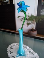 Murano csoda színei - csavart kék üveg váza és virágszál együtt!