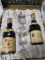 Tokaji aszú (1975) and Tokaj szamorodni (1979) in gift boxes