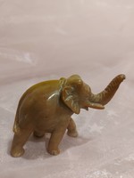 Kézzel Faragott Zsírkő  Szobor- Szerencsét hozó Elefánt