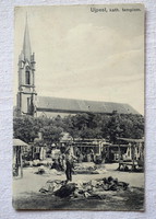 Antik Budapest képeslap Ujpest Kath. Templom piac vásárnap 1908