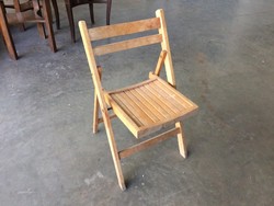 Régi retro összecsukható fa kerti szék